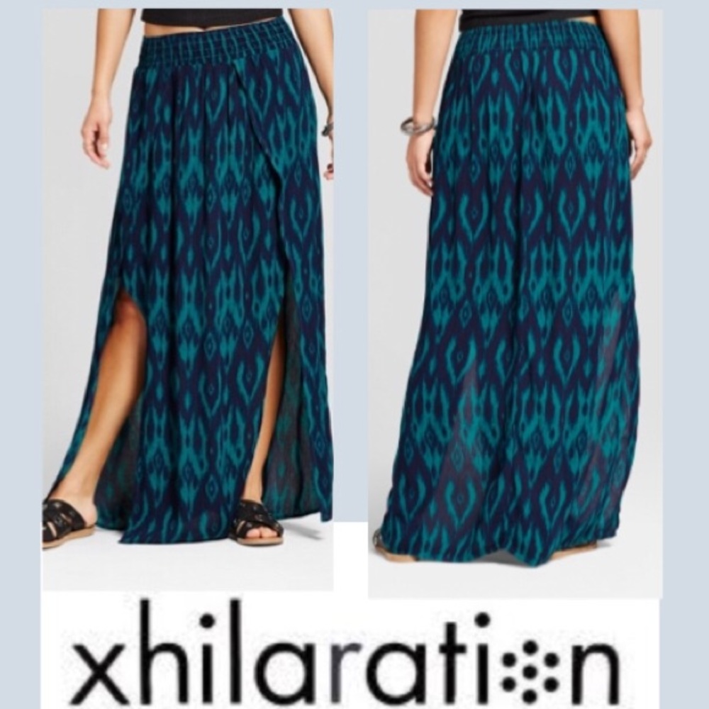 🆕SzS Ikat Print Festive Boho Front Slit MaxiSkirt